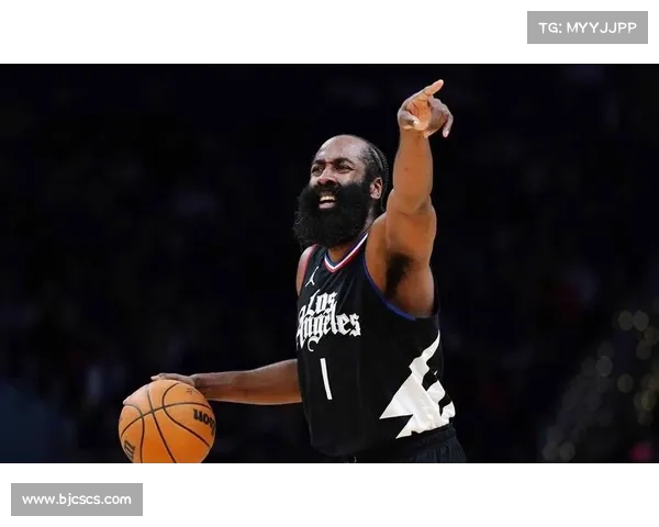 如何通过比赛数据和战术分析深入理解张伯伦在球场中的具体位置