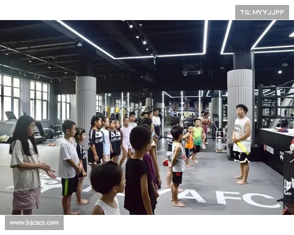 如何激励孩子在拳击比赛中发挥潜力提高成绩培养自信心与耐力技巧