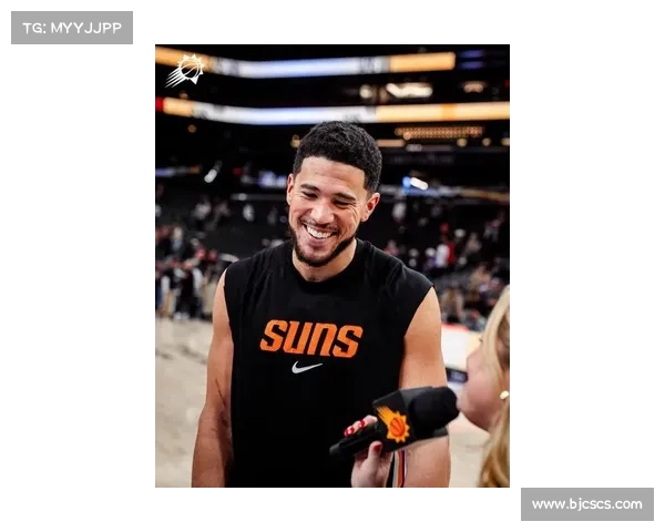 布克展现领袖风采带领球队崛起成为赛季关键人物